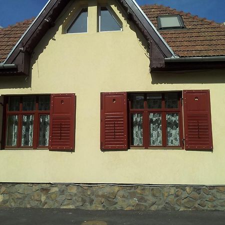 Apartament Roza Braşov Exteriör bild