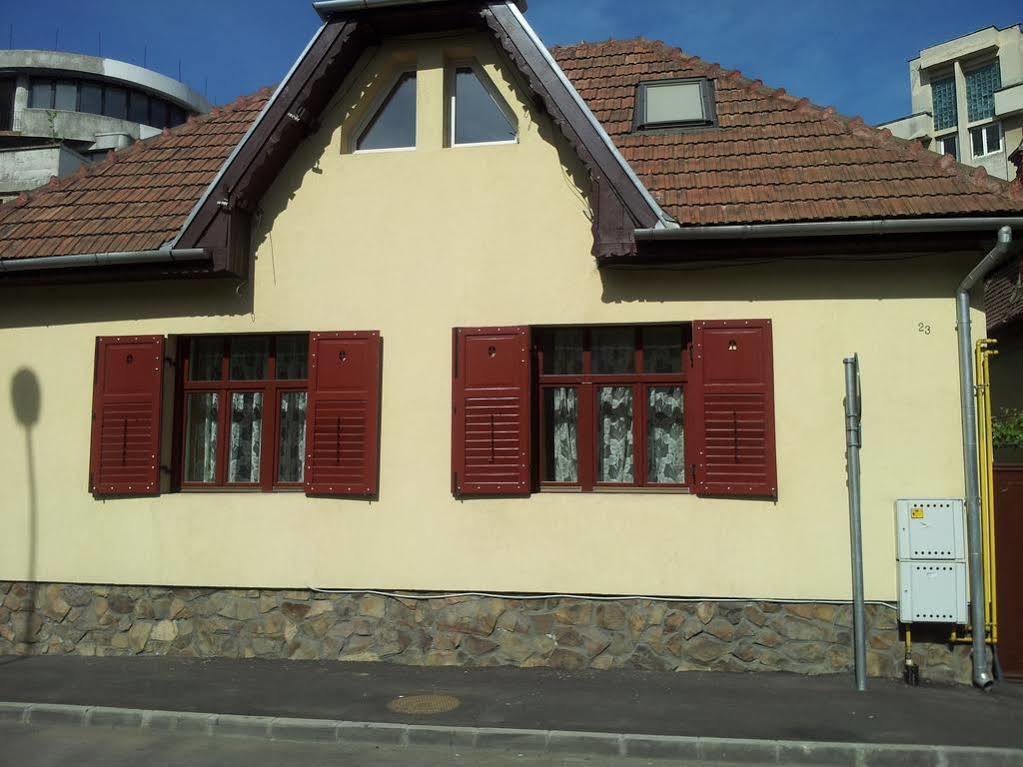 Apartament Roza Braşov Exteriör bild